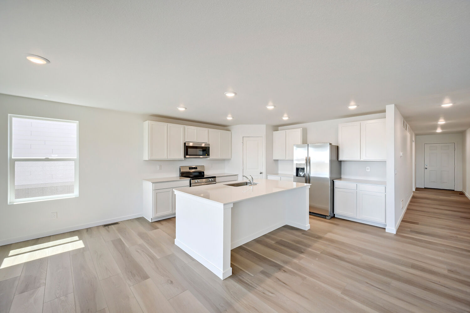 7893 Desert Wrangler Kitchen 2