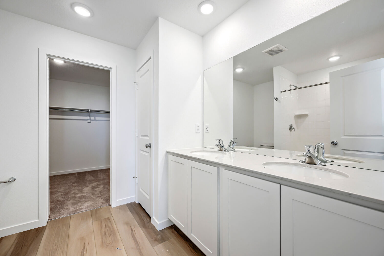 7893 Desert Wrangler Drive Owners Bathroom