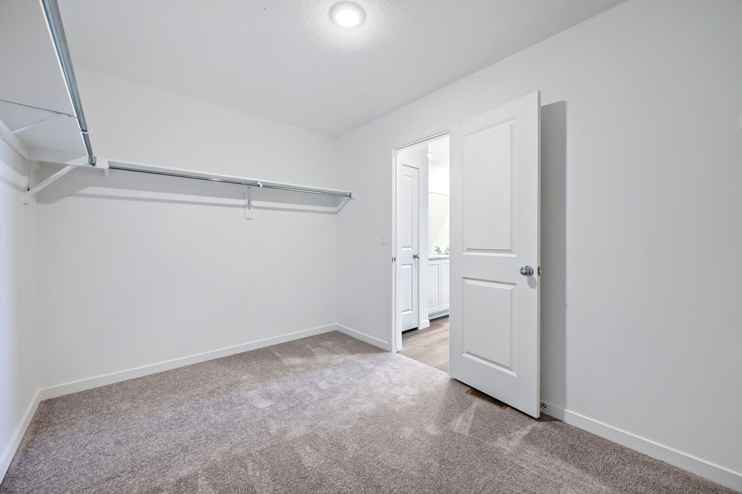 7893 Desert Wrangler Drive Owners Suite Closet