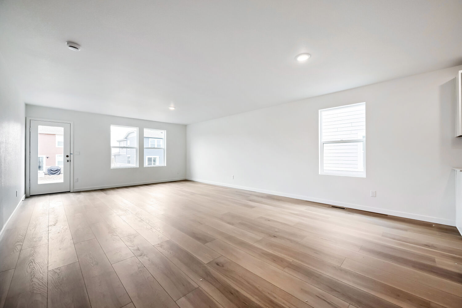 9121 Simmental Way - Living Room