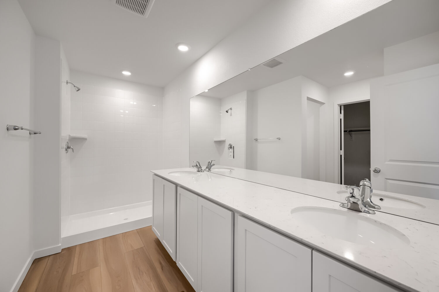 7753 Desert Wrangler Dr - Primary Bathroom